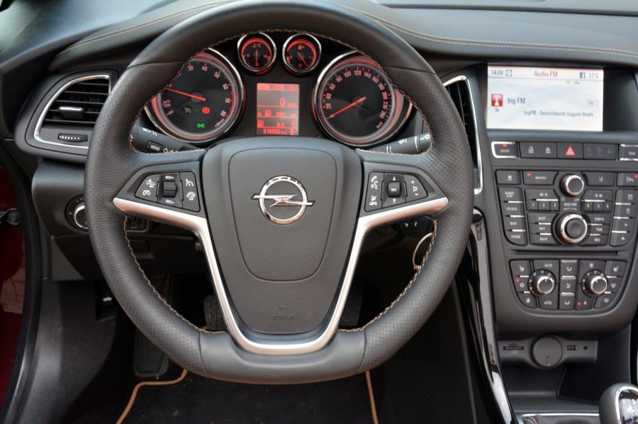  Opel Cascada 2013 года  (фото 23 из 51)